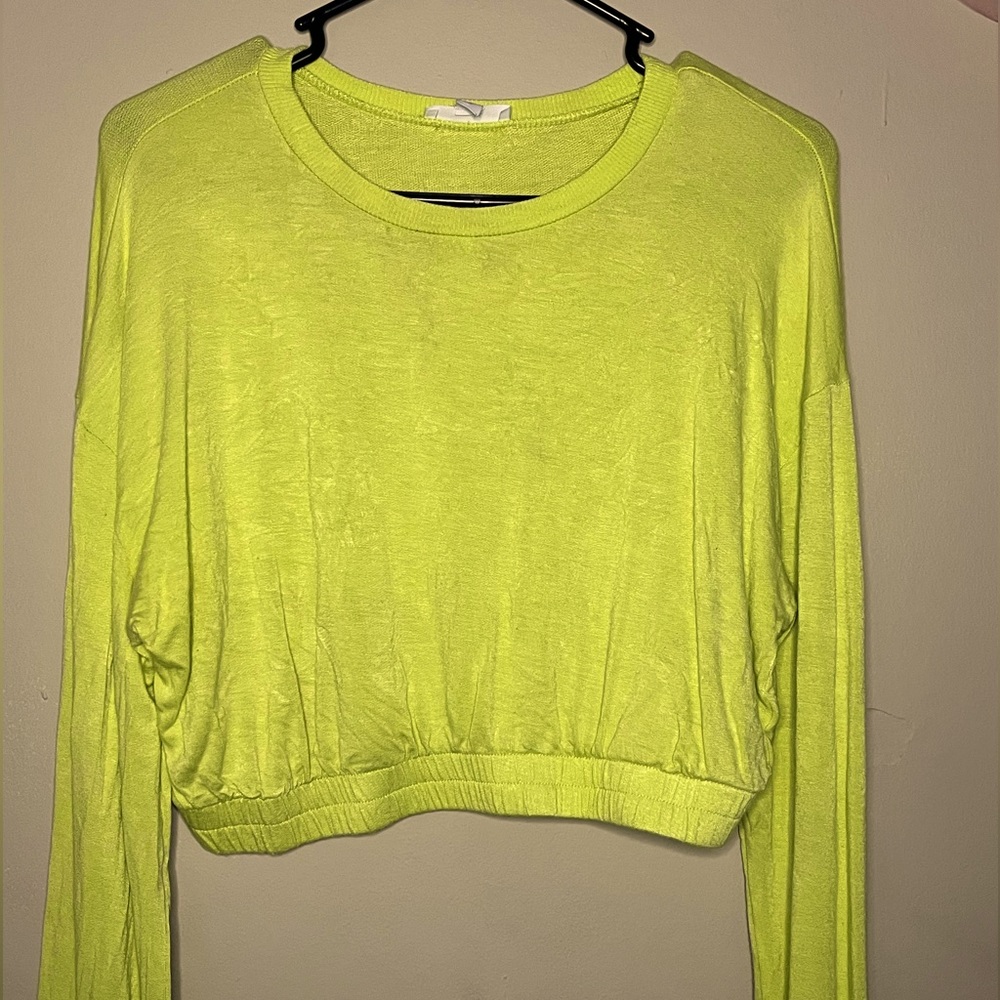 Extra long sleeve yellow green shirt